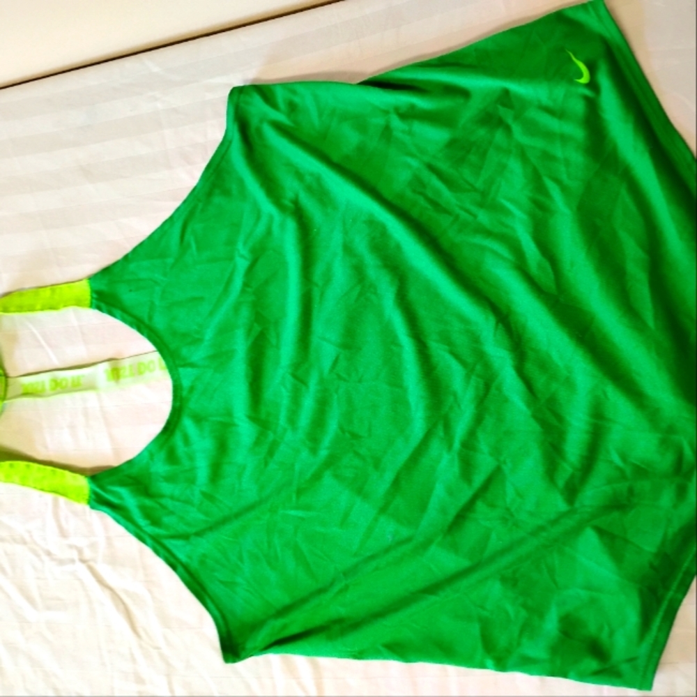 Nike Women's Top
